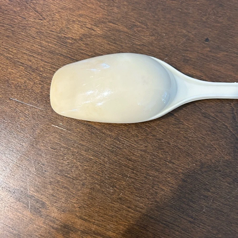Vintage Foley Bone Color Plastic Spoon Kitchen Dipper Utensil Farmhouse In VGUC